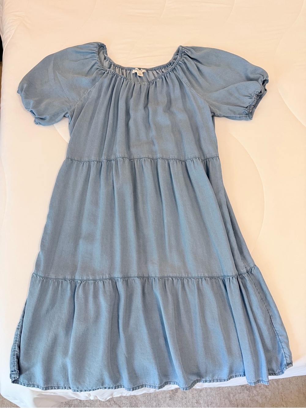 beachlunchlounge Light Blue Tiered Puff-Sleeve Midi Dress